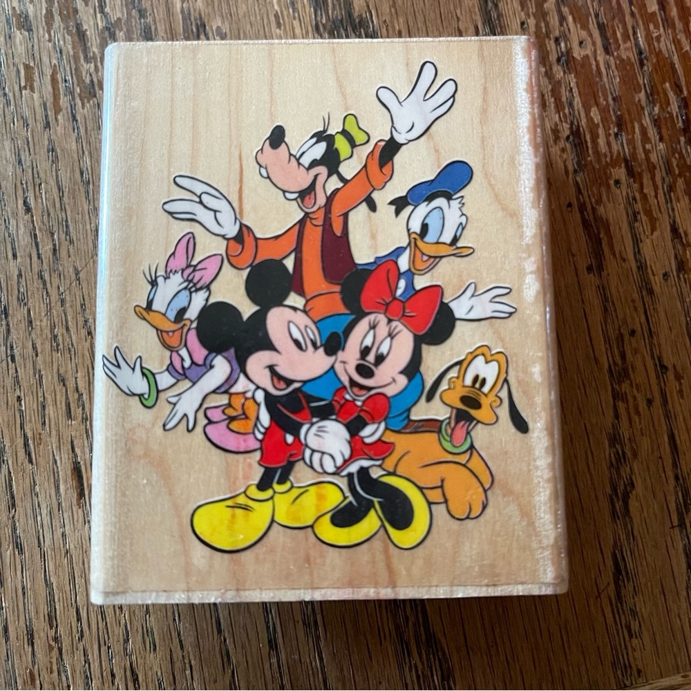 RUBBERSTAMPEDE DISNEY MICKEY & THE GANG RUBBER STAMPS RETIRED 378-F PRE OWNED.